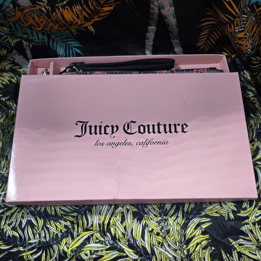 Juicy Couture Pink Rose Clutch - Picture 4 of 4